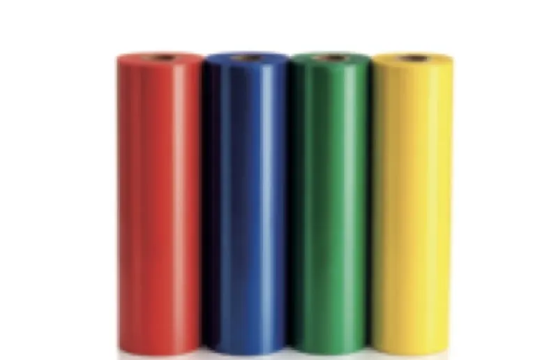 Rollos de ribbon en rojo, azul, verde y amarillo